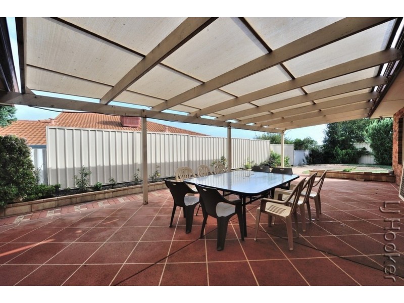 84 Ronsard Drive, San Remo WA 6210