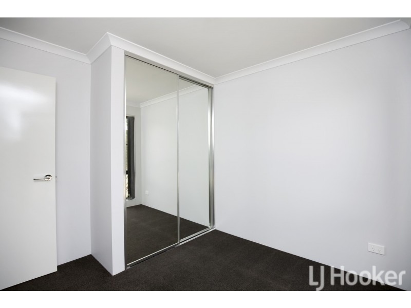104 Lakewood Parkway, Coodanup WA 6210