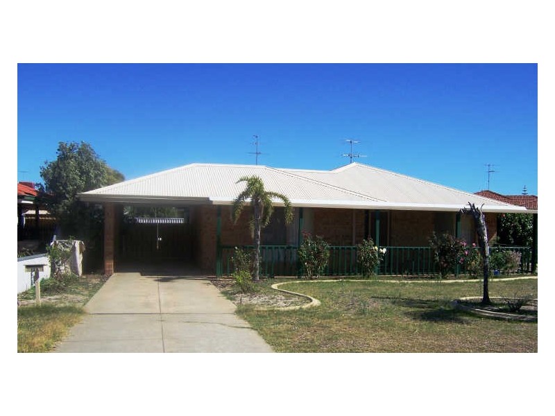 13a Tamarisk Drive, Halls Head WA 6210