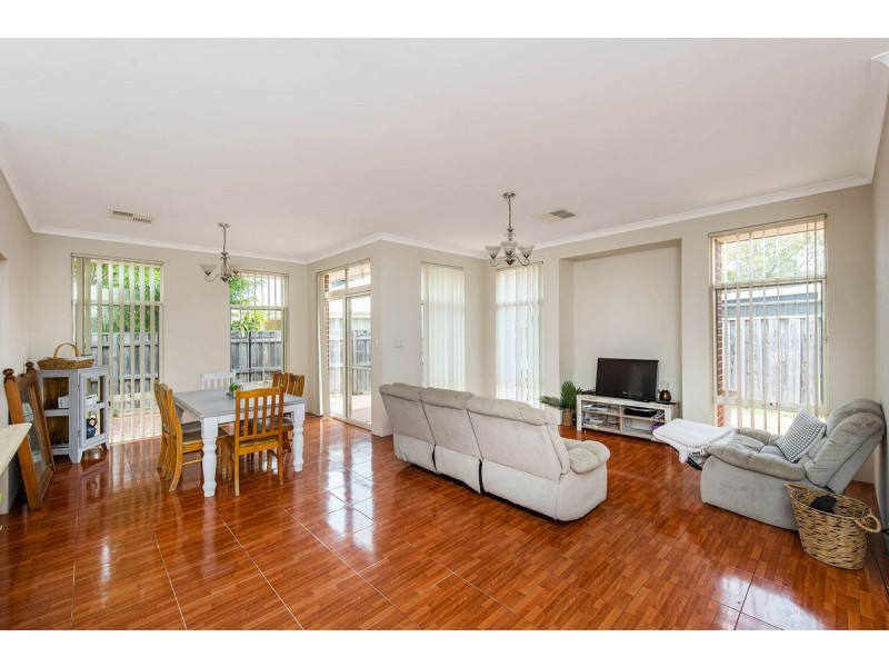 9 Garden Road, Dawesville WA 6211