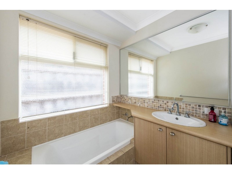 9 Garden Road, Dawesville WA 6211