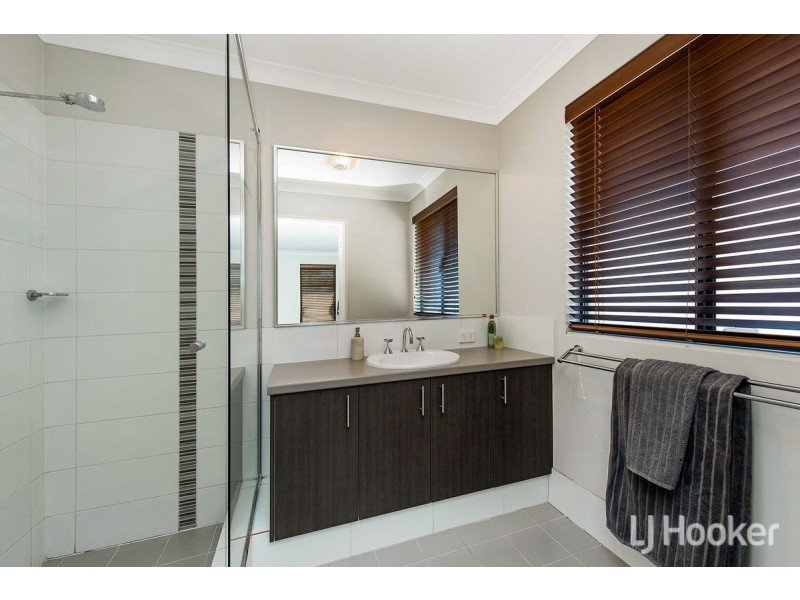 322 Pebble Beach Boulevard, Meadow Springs WA 6210