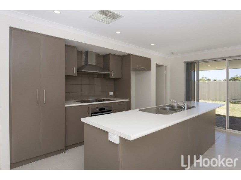 25 Coquette Pass, Dudley Park WA 6210