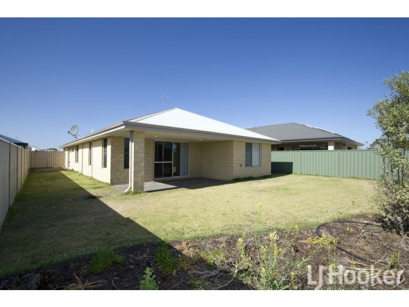 25 Coquette Pass, Dudley Park WA 6210