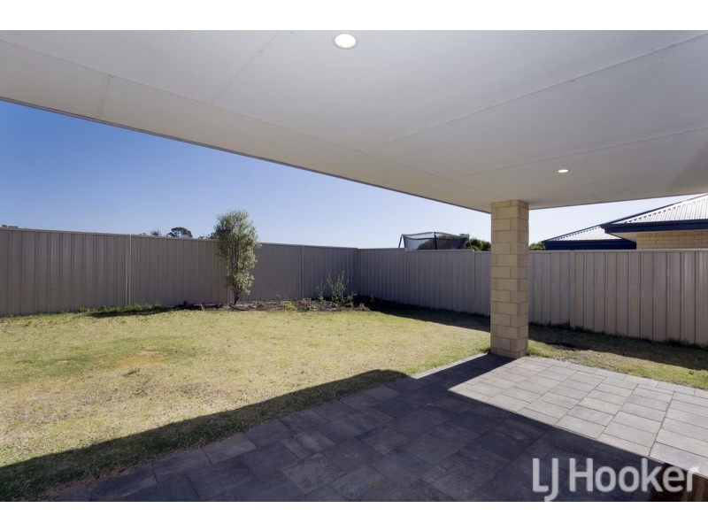 25 Coquette Pass, Dudley Park WA 6210