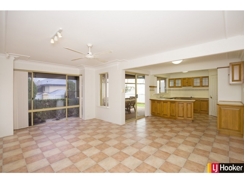 4B Merindah Meander, Falcon WA 6210