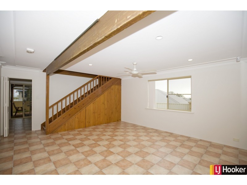 4B Merindah Meander, Falcon WA 6210