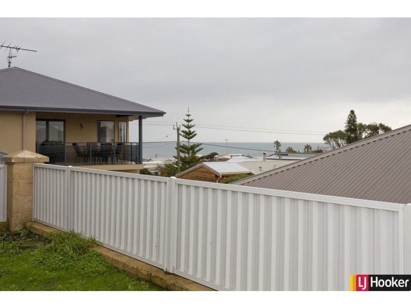 4B Merindah Meander, Falcon WA 6210