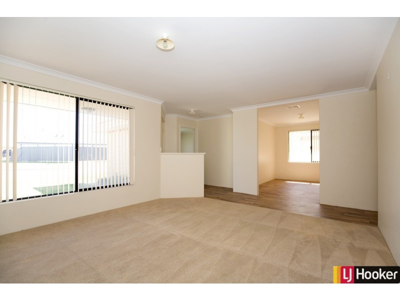 16 Bertha Loop, Dudley Park WA 6210