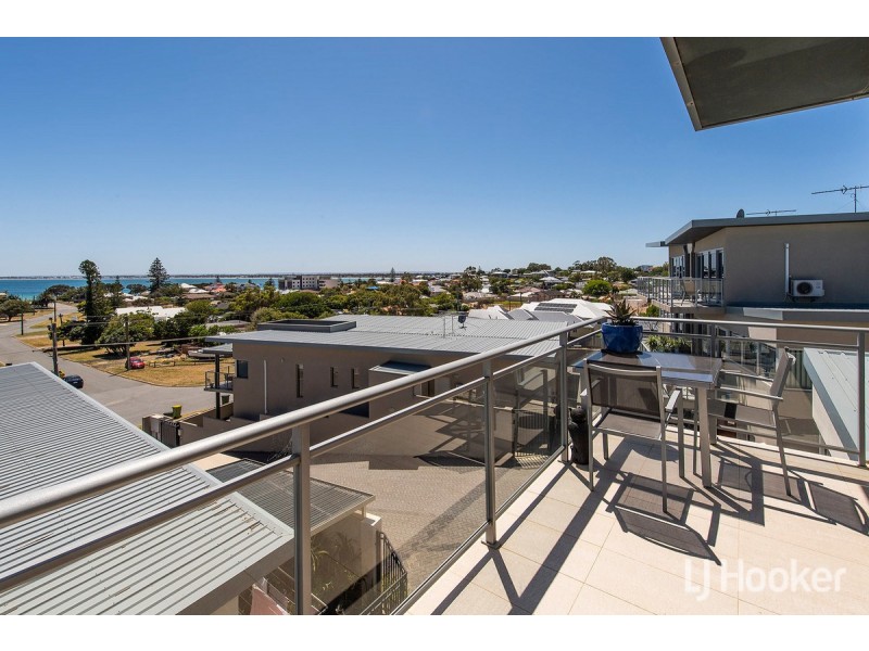 4/23 Oversby Street, Halls Head WA 6210