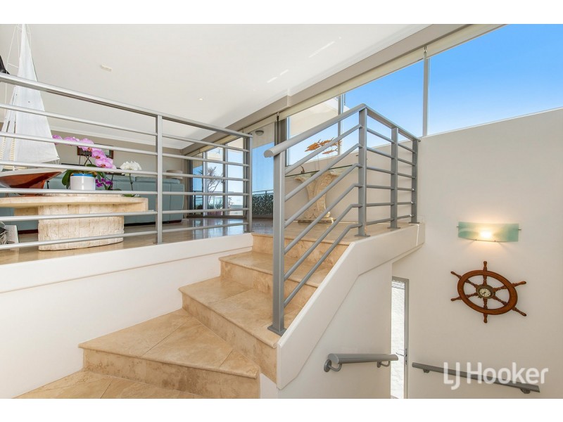4/23 Oversby Street, Halls Head WA 6210