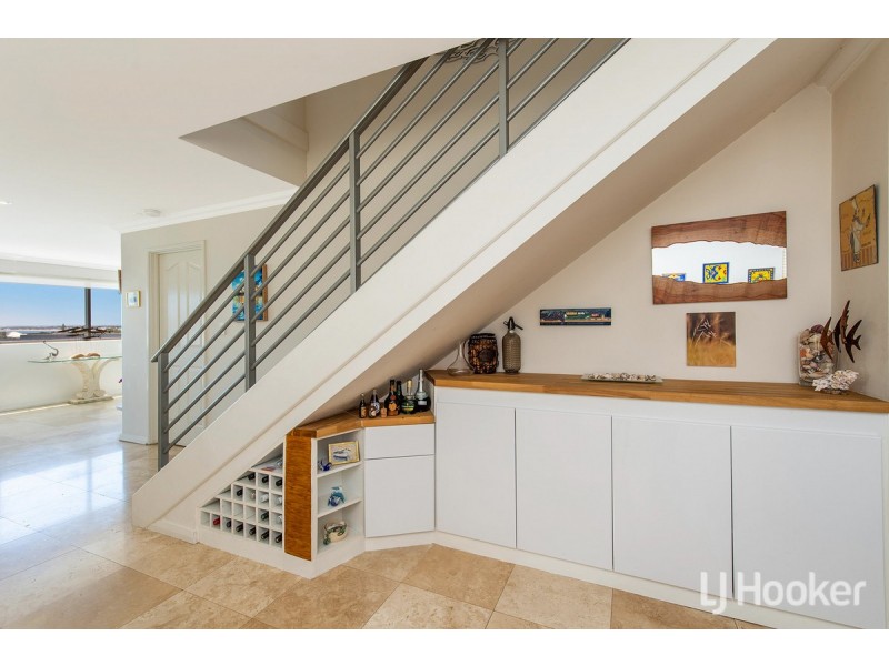 4/23 Oversby Street, Halls Head WA 6210