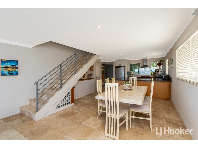4/23 Oversby Street, Halls Head WA 6210