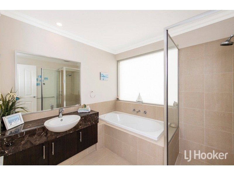 4/23 Oversby Street, Halls Head WA 6210