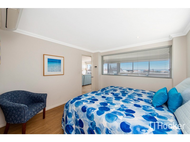 4/23 Oversby Street, Halls Head WA 6210