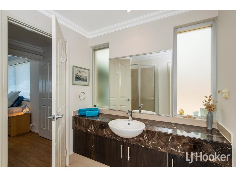 4/23 Oversby Street, Halls Head WA 6210