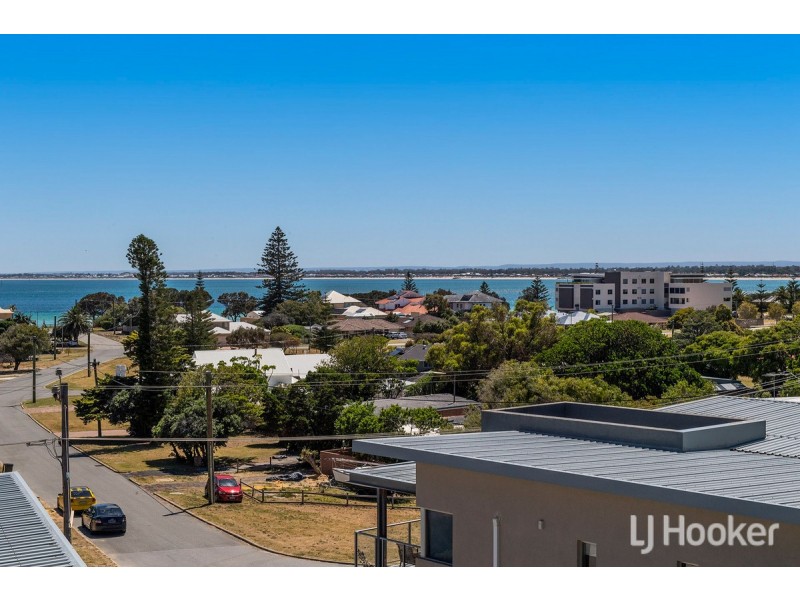 4/23 Oversby Street, Halls Head WA 6210