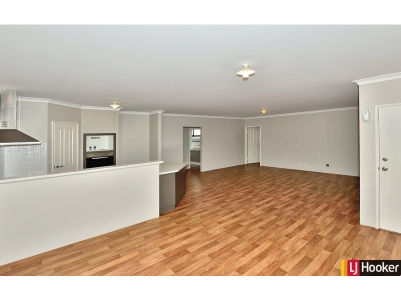 8B Loxton Street, Dudley Park WA 6210