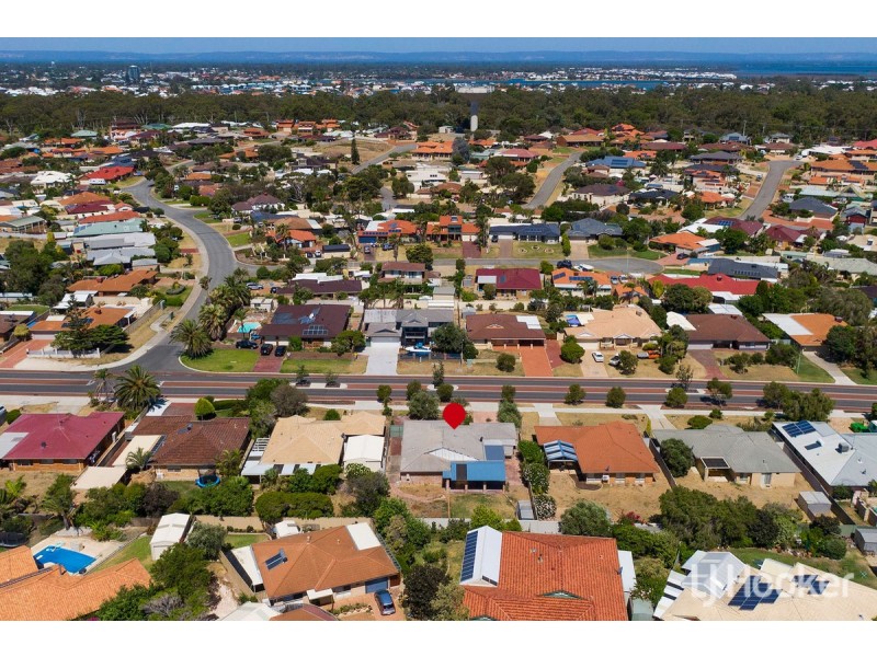 195 Mclarty Road, Halls Head WA 6210