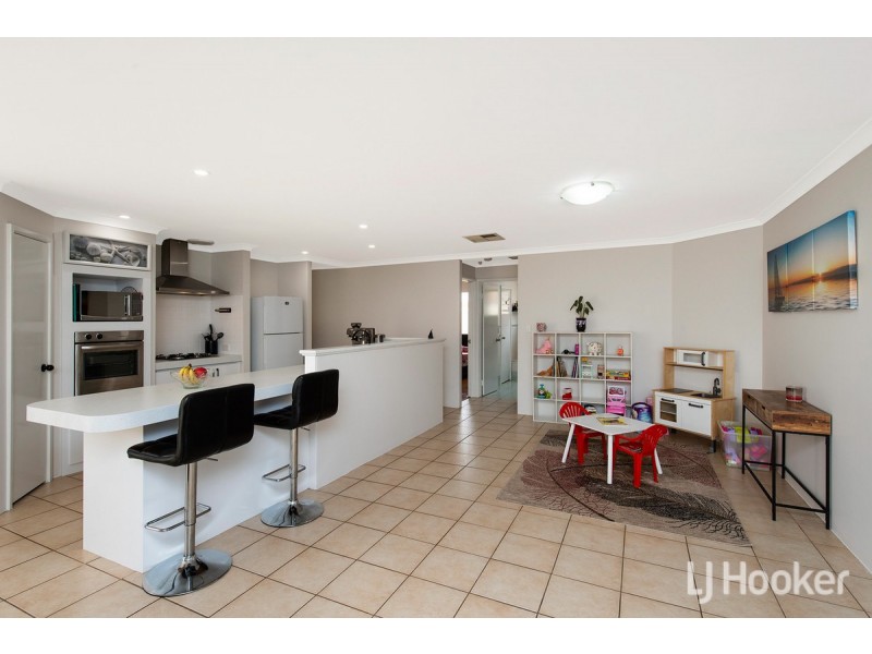38 Mariners Cove Drive, Dudley Park WA 6210