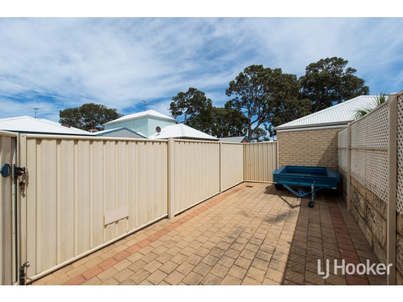 38 Mariners Cove Drive, Dudley Park WA 6210