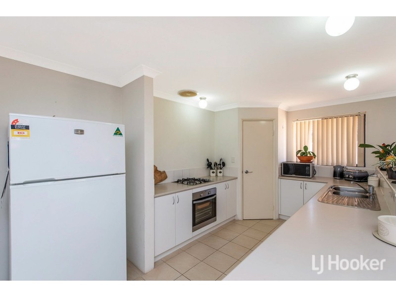 2a McCubbin Loop, Dawesville WA 6211
