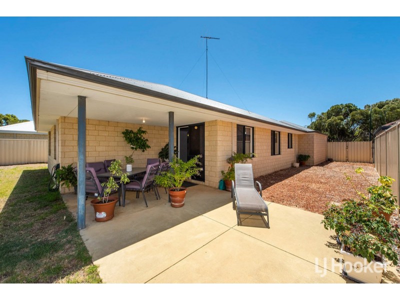 2a McCubbin Loop, Dawesville WA 6211