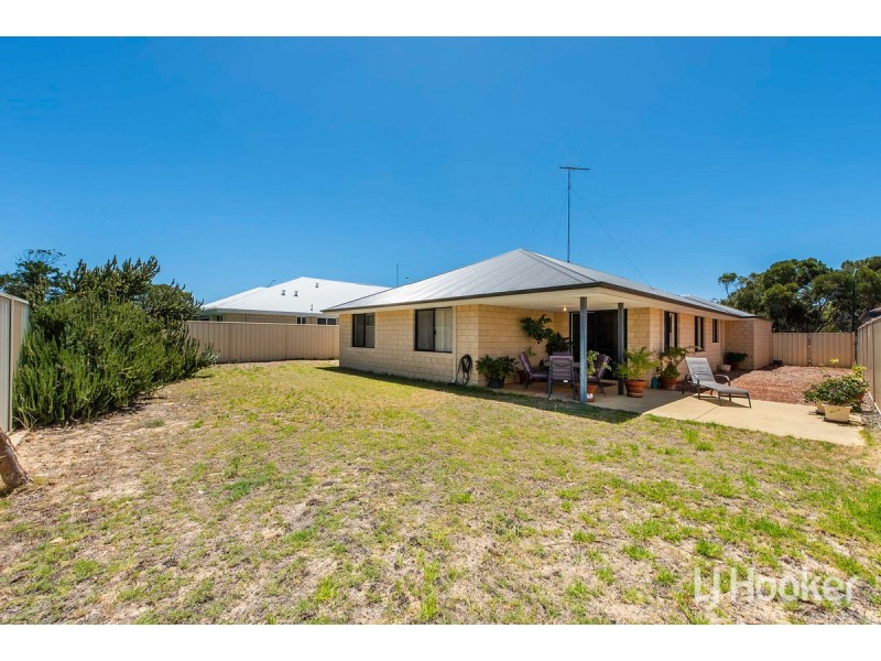 2a McCubbin Loop, Dawesville WA 6211