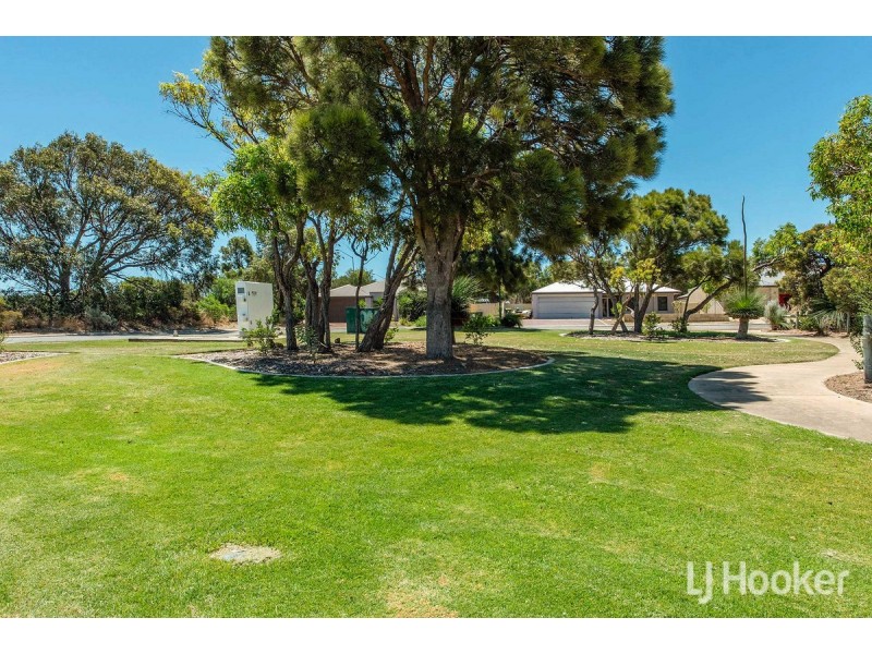2a McCubbin Loop, Dawesville WA 6211