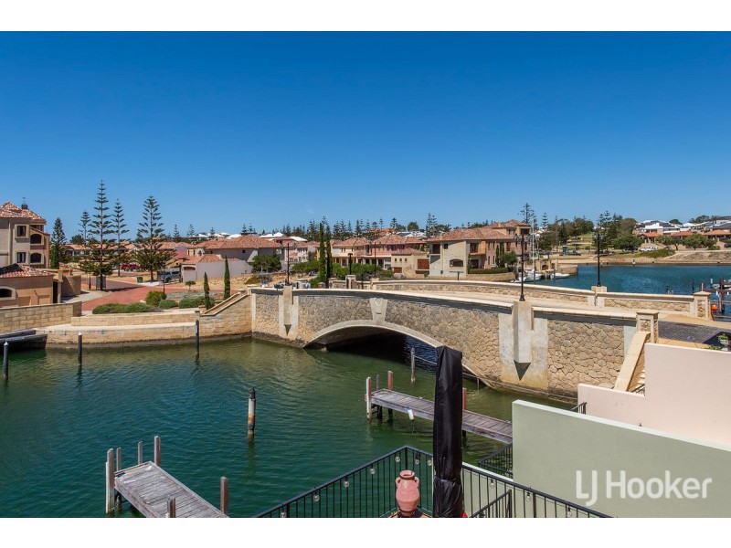 15/18 Port Quays, Wannanup WA 6210