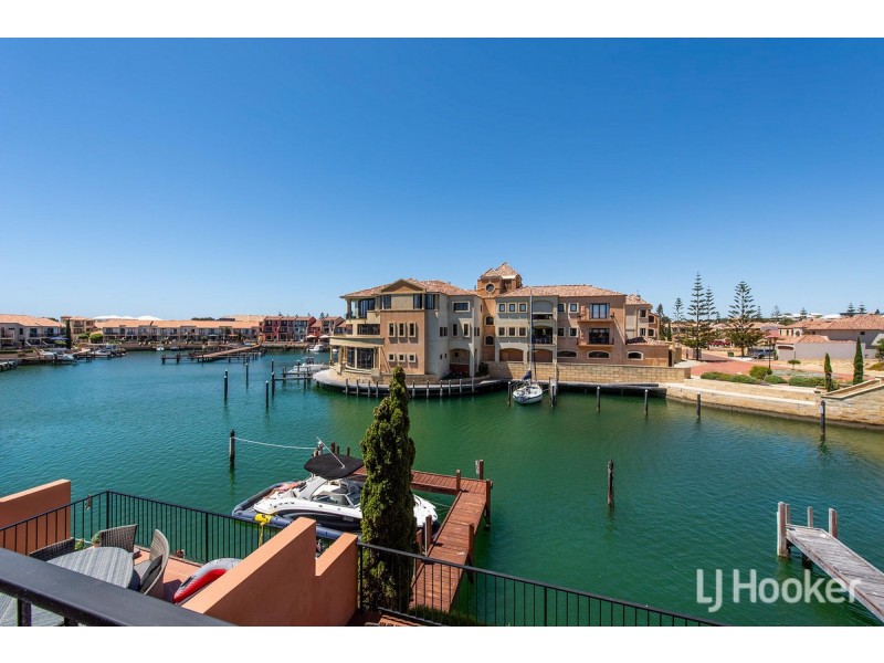 15/18 Port Quays, Wannanup WA 6210