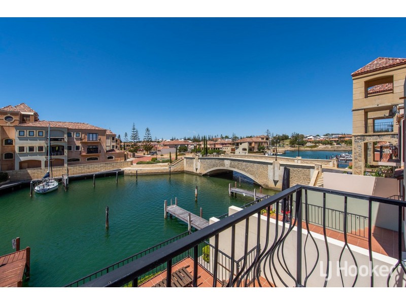 15/18 Port Quays, Wannanup WA 6210