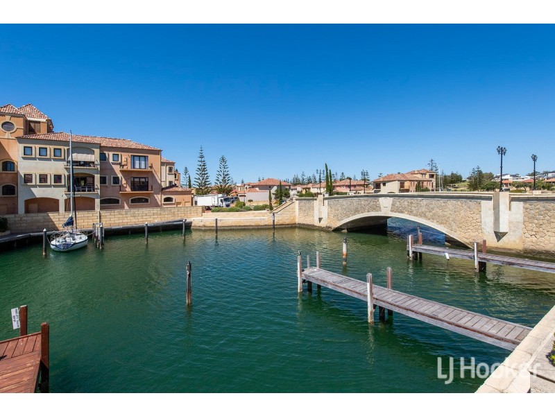 15/18 Port Quays, Wannanup WA 6210
