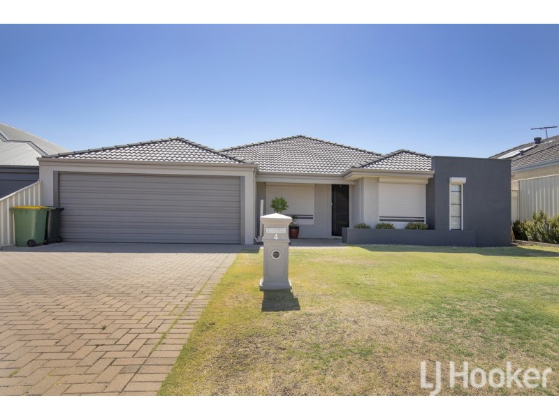 4 Pelora View, Lakelands WA 6180