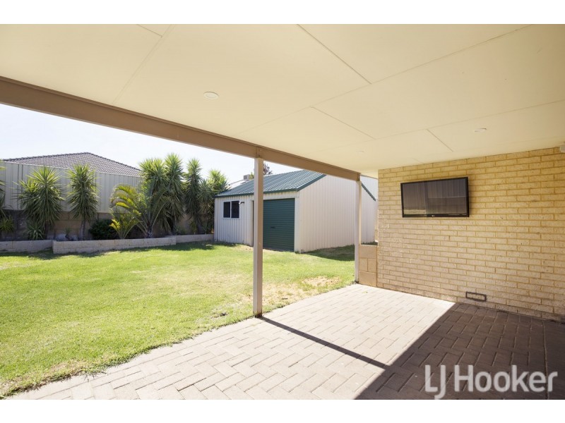 4 Pelora View, Lakelands WA 6180