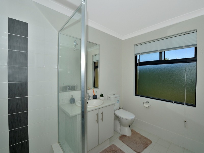 21D Fourth Avenue, Mandurah WA 6210