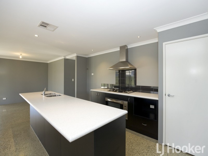 14 Bibbulmun Meander, Ravenswood WA 6208