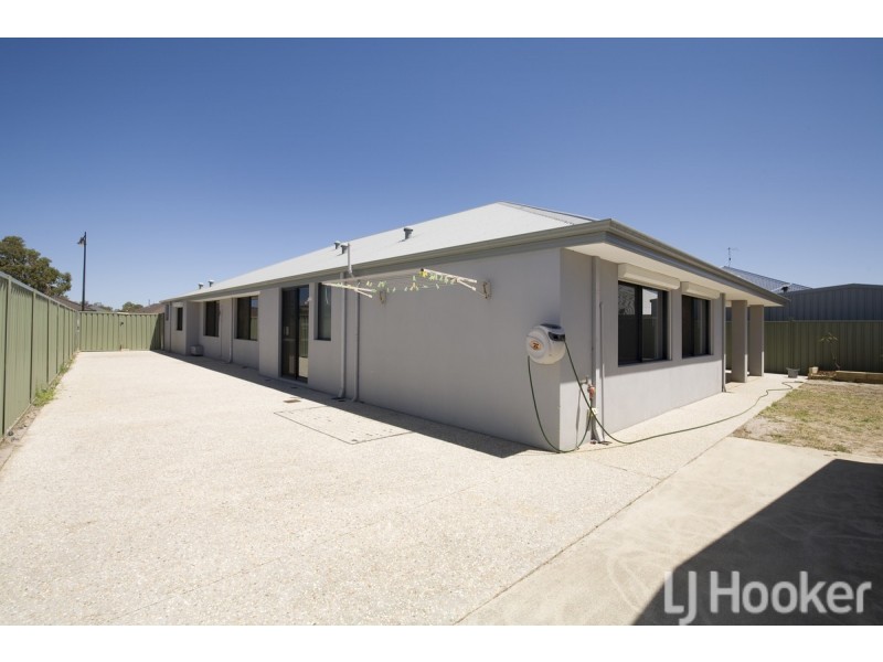 14 Bibbulmun Meander, Ravenswood WA 6208