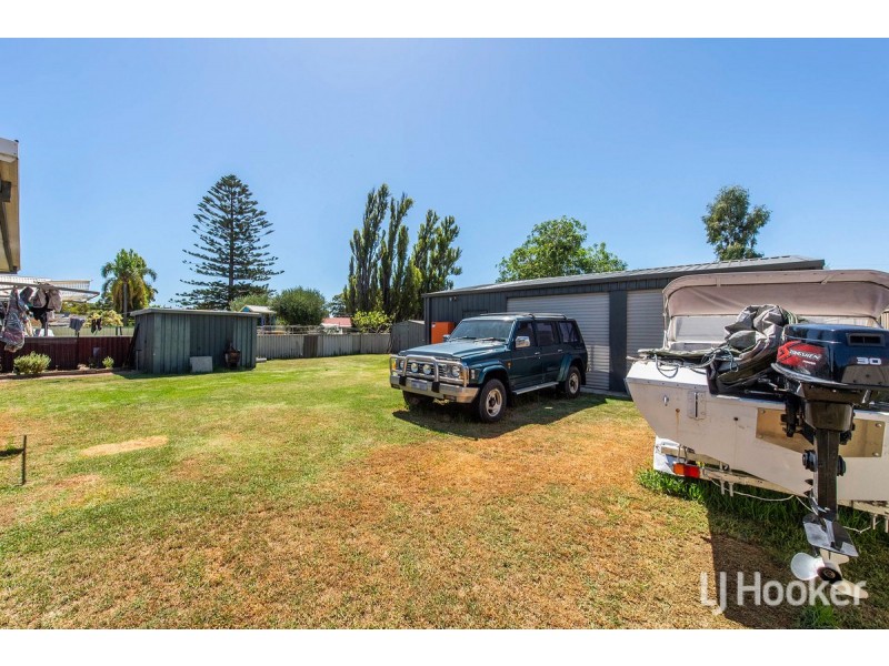 2A Wyeree Road, Mandurah WA 6210