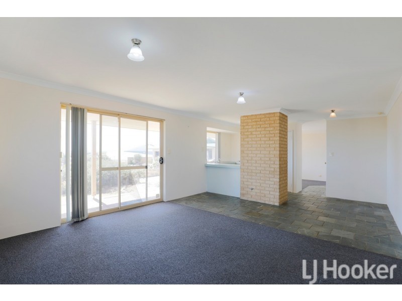 8 Ebony Crt, Halls Head WA 6210