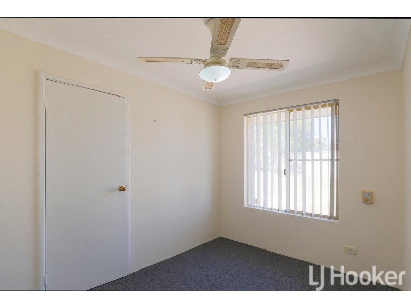 8 Ebony Crt, Halls Head WA 6210