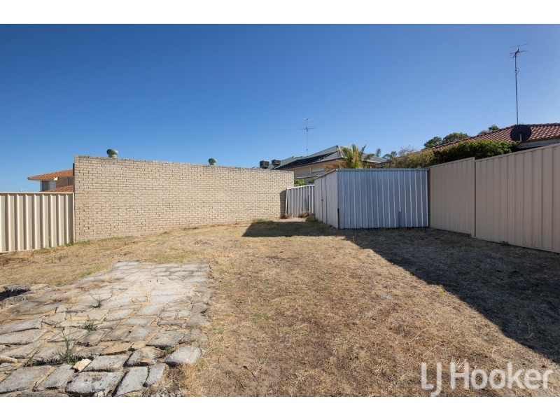 8 Ebony Crt, Halls Head WA 6210