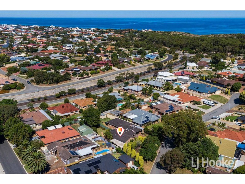 2/15 Newstead Close, Halls Head WA 6210