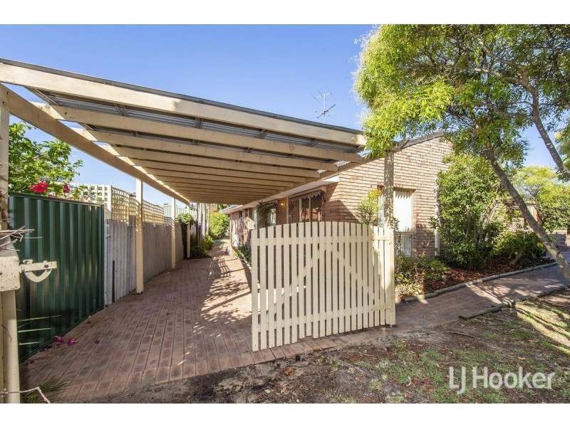 2/15 Newstead Close, Halls Head WA 6210