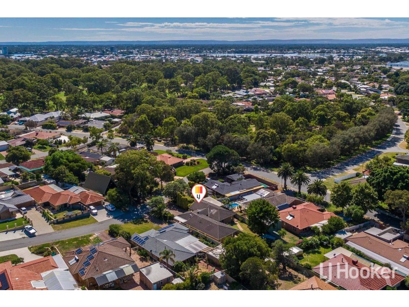 2/15 Newstead Close, Halls Head WA 6210