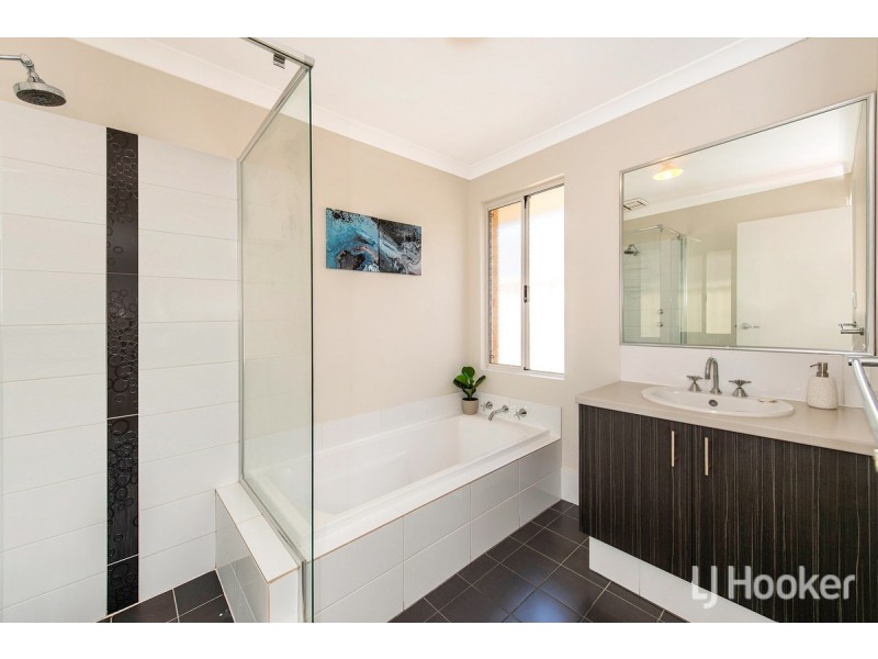 52 Greenville Vista, Meadow Springs WA 6210