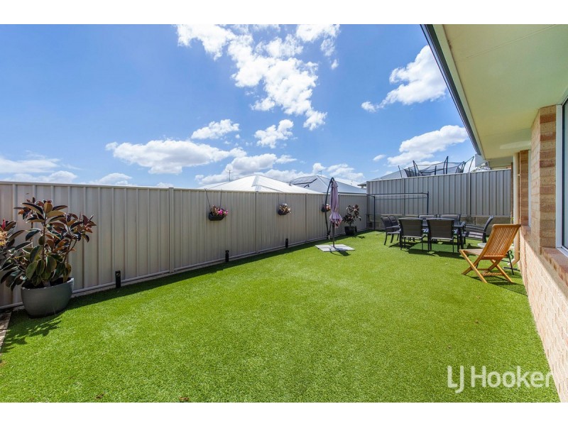 52 Greenville Vista, Meadow Springs WA 6210