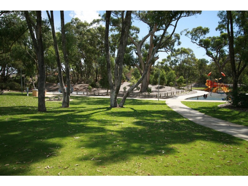 52 Greenville Vista, Meadow Springs WA 6210