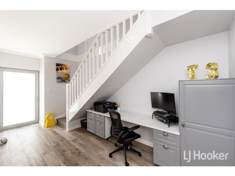 38 Acerosa Boulevard, Halls Head WA 6210