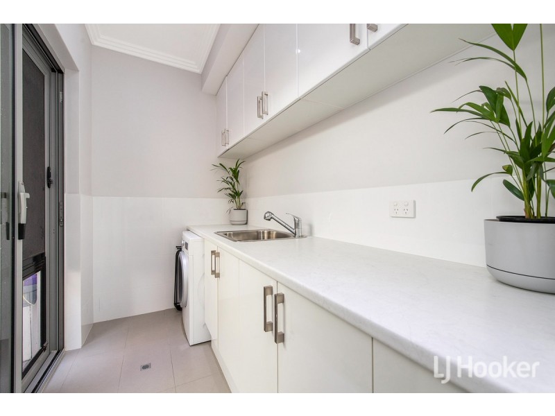 38 Acerosa Boulevard, Halls Head WA 6210